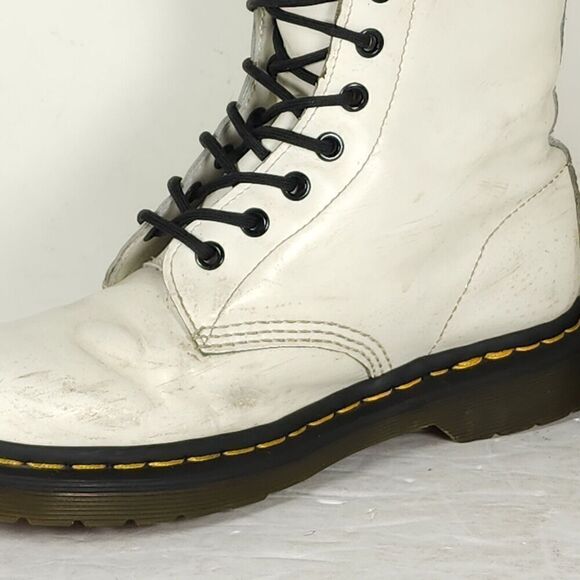 Dr. Martens Women's Pascal US7 White Leather Lace Up Ankle Combat Boots - Picture 9 of 16